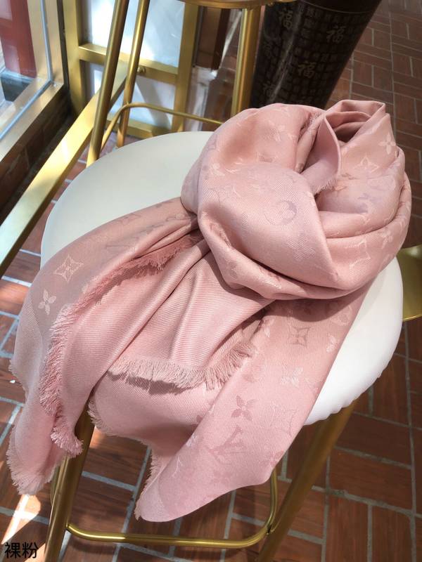 Louis Vuitton Scarf LVC00561